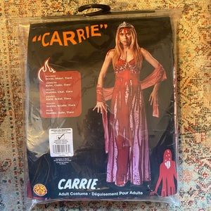 Carrie Halloween costume